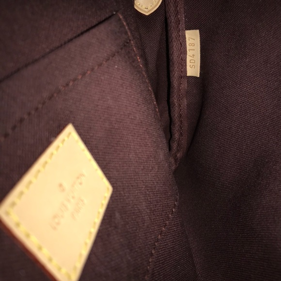 Louis Vuitton favorite MM monogram - Picture 2 of 8